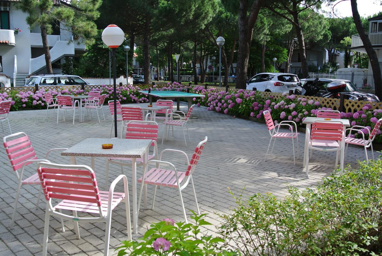 Hotel Toschi Lido di Classe Bagian luar foto